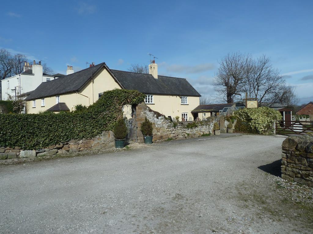 Bed & Breakfast Oakenholt Farm 4*