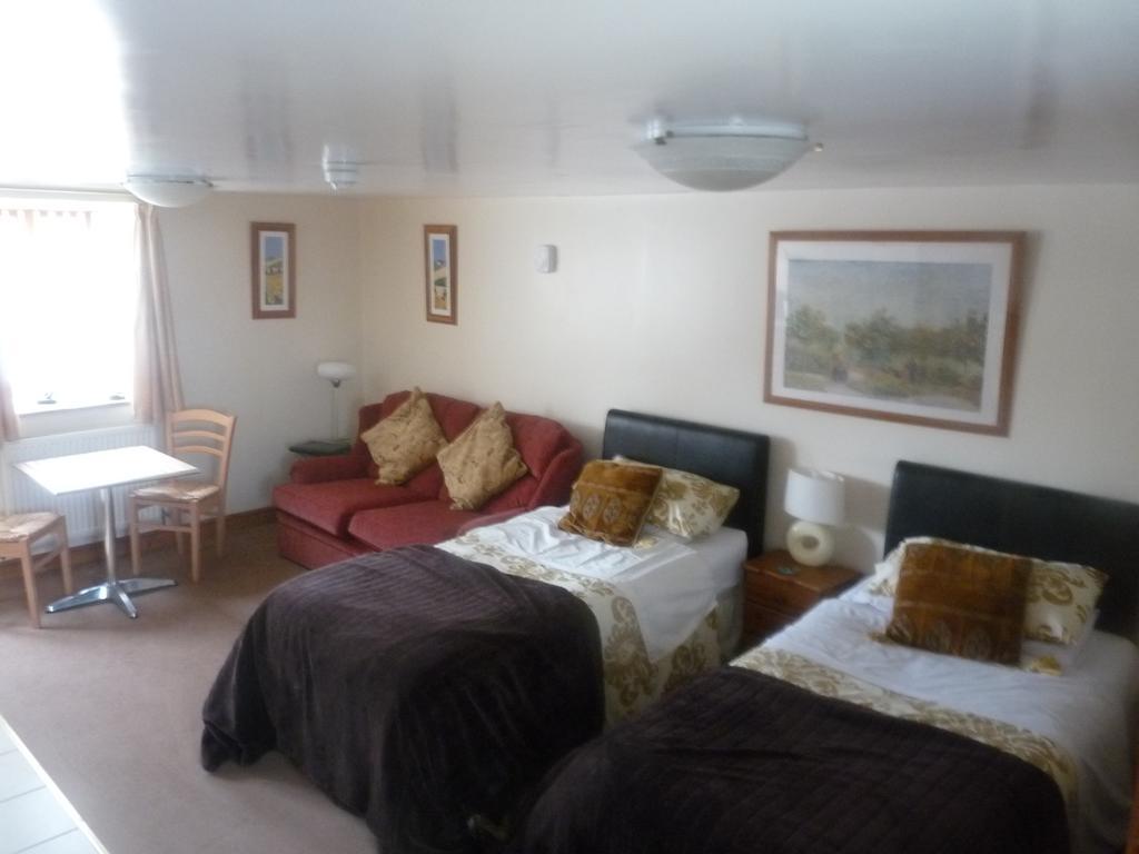Bed & Breakfast Oakenholt Farm